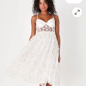 Lulu's Satin and Lace Chemise in Cream